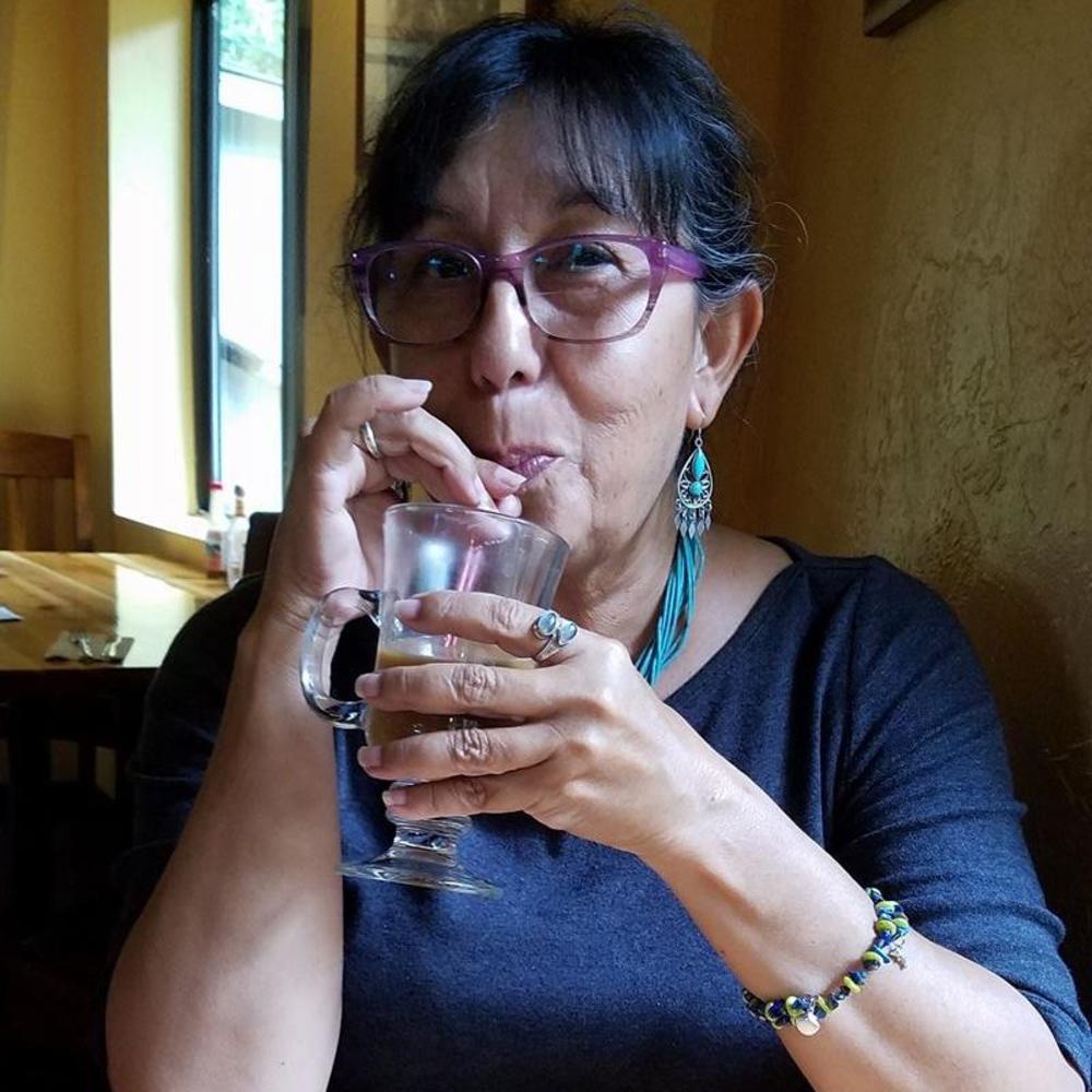 Meet your Posher, Elaine